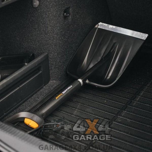 Телескопическая автомобильная лопата для снега Fiskars X-series (1057187) 1057187 фото