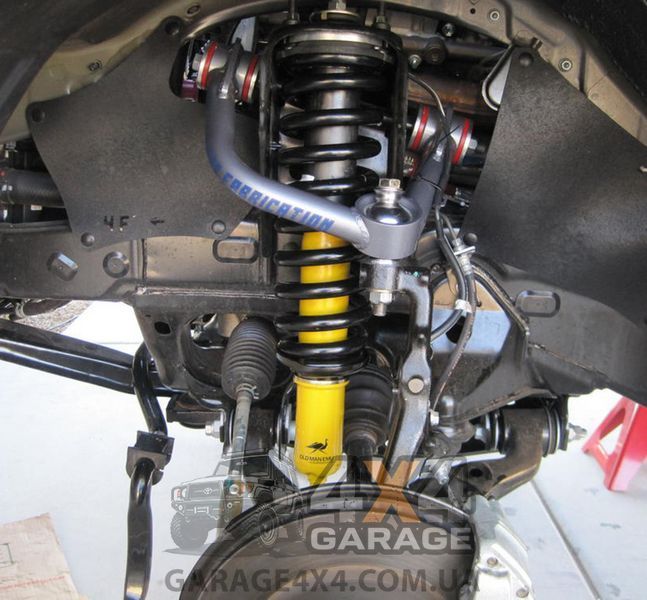 Усиленный комплект подвески Old Man Emu Mitsubishi L200 2006 - 2015 3027, 93008 (2шт), CS054R, 63036 (2шт), OMEU71, OMEGS16 фото