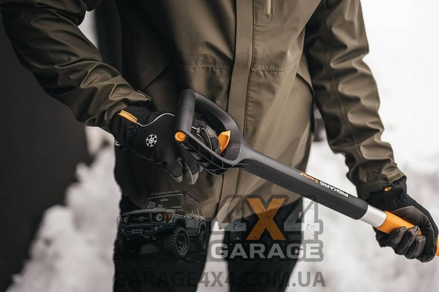 Телескопическая автомобильная лопата для снега Fiskars X-series (1057187) 1057187 фото