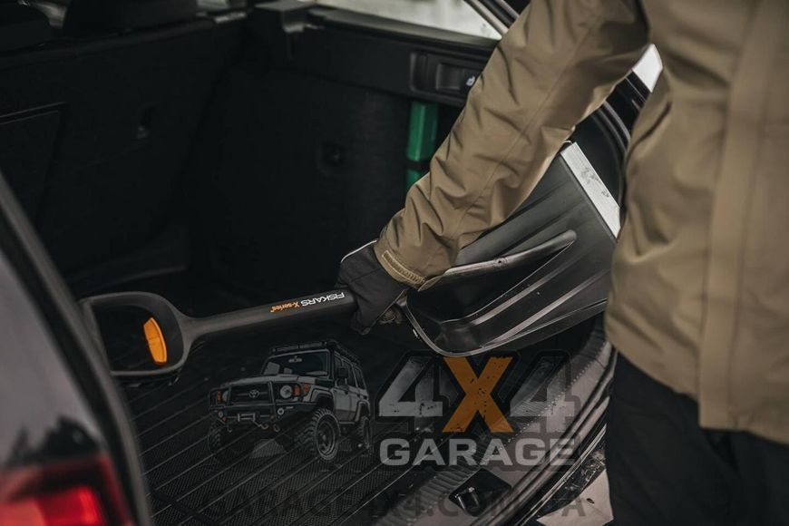 Телескопическая автомобильная лопата для снега Fiskars X-series (1057187) 1057187 фото