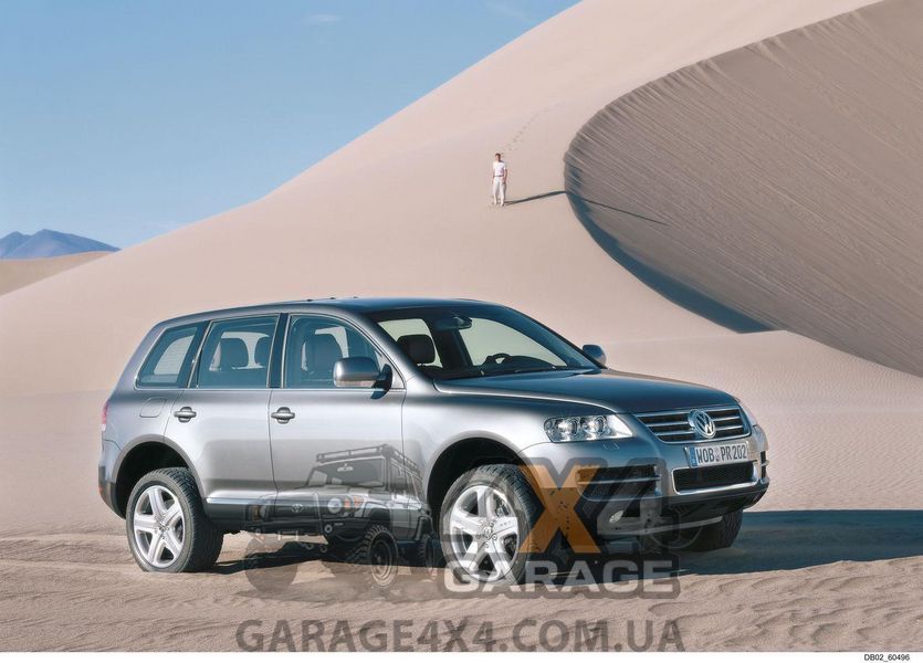 Передні керамічні гальмівні колодки HAWK Performance Ceramic для Volkswagen Touareg (2003 - 2008) HB501Z.625 фото