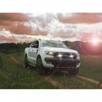Світлодіодні балки в решітку радіатора LAZER GRILLE KIT на Ford Ranger 2016-2019 GK-FR-01K фото