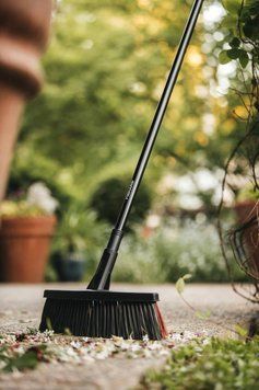 Универсальная щетка Fiskars Solid М (1025921) 1025921 фото