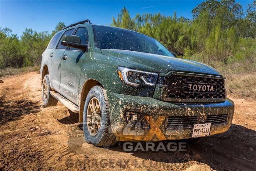 Усиленный задний перфорированный тормозной диск с насечками DBA 4000 XS для Toyota Sequoia (2008 - 2016) DBA42723XS фото