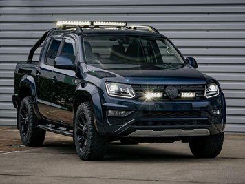 Світлодіодні балки Lazerlamps Triple-R 750 High Performance в решітку радіатора VW Amarok V6 2016+ GK-VWA-01K фото