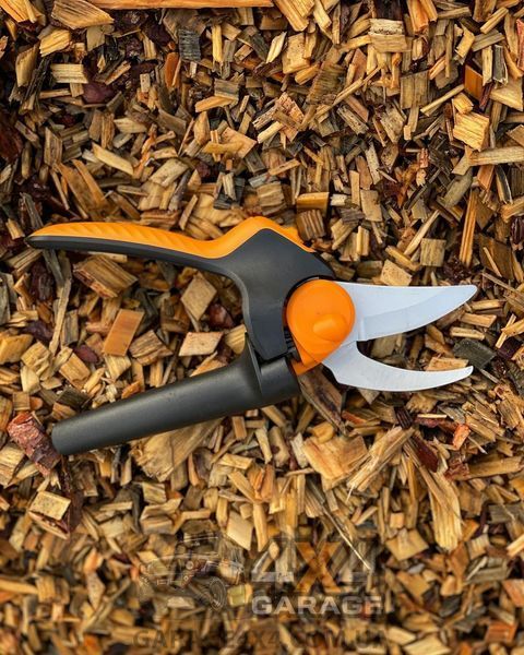 Площинний садовий секатор Fiskars PowerGear P961 (1057175) 1057175 фото