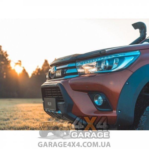 Світлодіодні балки в решітку радіатора LAZER GRILLE KIT на Toyota Hilux 2017+ GK-HILUX-01K фото