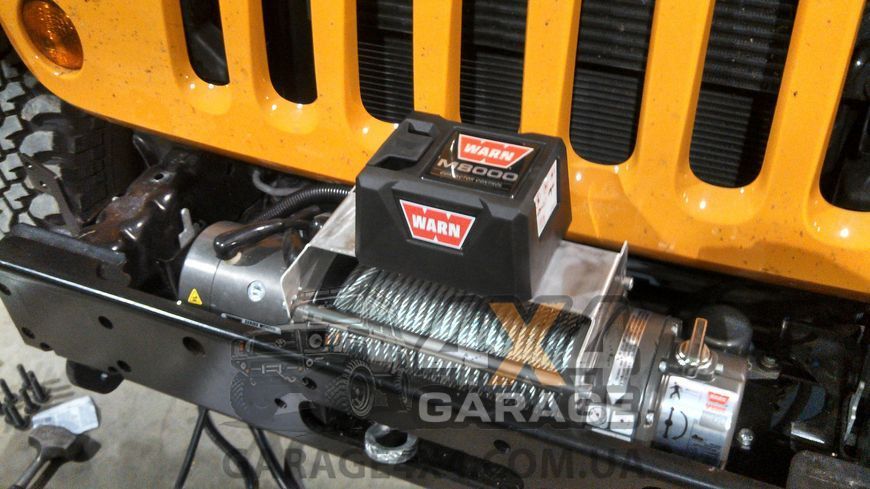 Электрическая лебедка для внедорожника WARN M8000 (12 Вольт / 3630 кг) 88502 фото