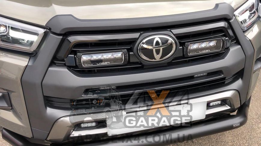 Світлодіодні балки в решітку радіатора LAZER GRILLE KIT на Toyota Hilux 2017+ GK-HILUX-01K фото
