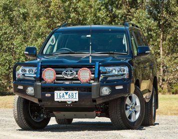 Передній бампер Summit для Toyota LC200 10/2015 (LED поворот. та габарити) ARB 3415200 фото