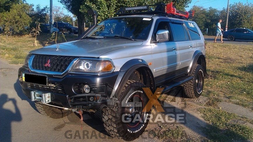 Передній амортизатор OME Nitrocharger Sport Mitsubishi Pajero Sport 2001-2010 60040 фото