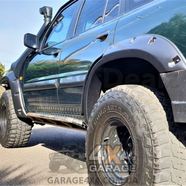 Пластикові розширювачі арок для Nissan Patrol Y61 1997-2004 (Фендера / ABS пластик) FF-GU фото