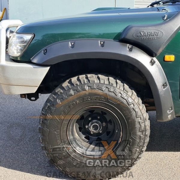 Пластикові розширювачі арок для Nissan Patrol Y61 1997-2004 (Фендера / ABS пластик) FF-GU фото