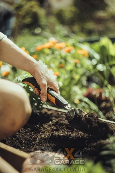 Профессиональный садовый совок Fiskars Xact (1027043) 1027043 фото