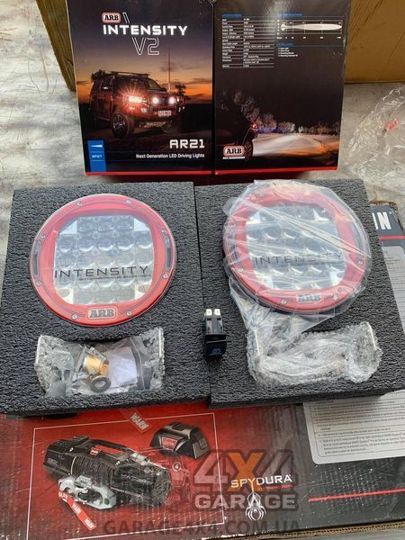 Комплект світлодіодних фар дальнього світла ARB lntensity AR21 V2 з дротами (спрямований/ розсіяний промінь) AR21SV2, AR21FV2, 3500480 фото