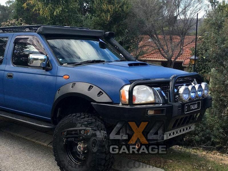 Пластиковые фендера - расширители арок для Nissan NP300 / Navara D22 (1997 - 2015) FF-D22 фото