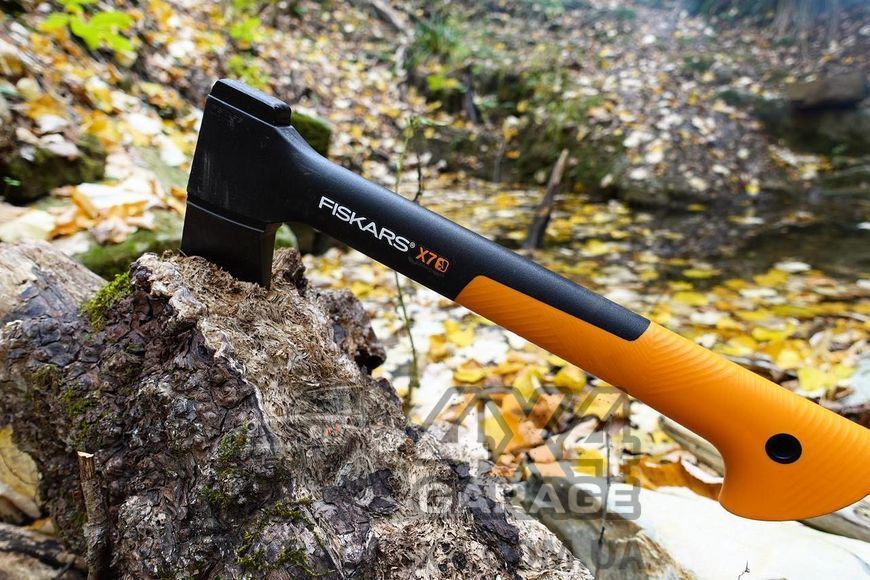 Универсальный топор для дров и веток Fiskars X7 XS (1015618) 1015618 фото