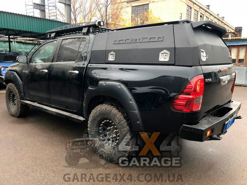Колісні (ступичні) проставки Hofmann 30 мм для Toyota Hilux 2015 - т.ч. A06 TJ9 фото