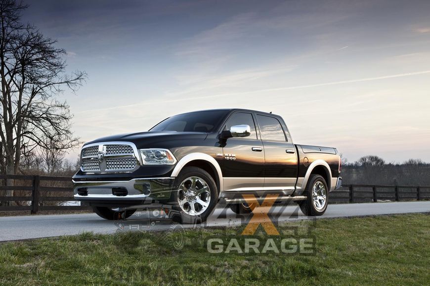 Задні гальмівні колодки HAWK LTS для Dodge Ram 1500 (2003-2021) HB513Y.610 фото