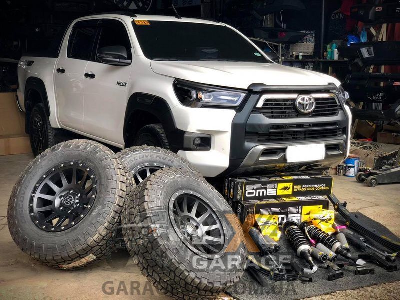 Передній амортизатор-стійка OME BP-51 в зборі Toyota Hilux 2015 - н. в. BP5190007R/L фото