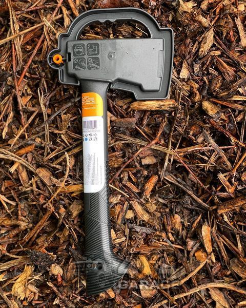 Компактный универсальный топор Fiskars Solid A6 (1052046) 1052046 фото