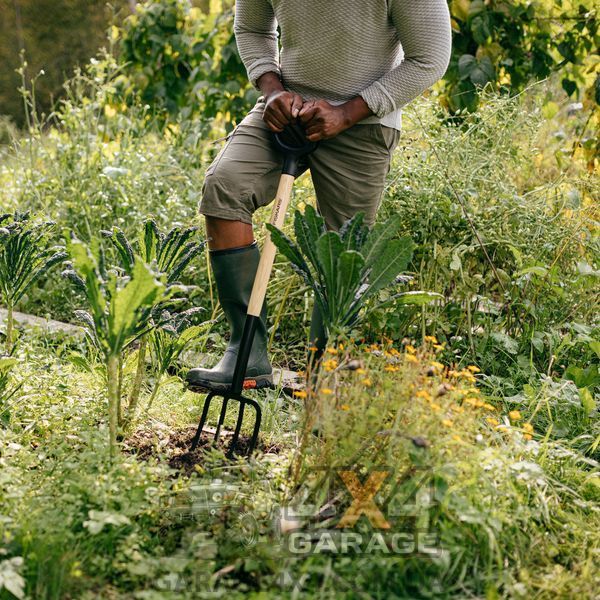 Вилы садовые с деревянной ручкой Fiskars Solid 1070676 (113 см) 1070676 фото