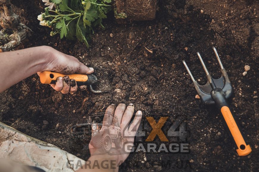 Лопатка для посадки рассады Fiskars Premium 1000727 (узкая) 1000727 фото