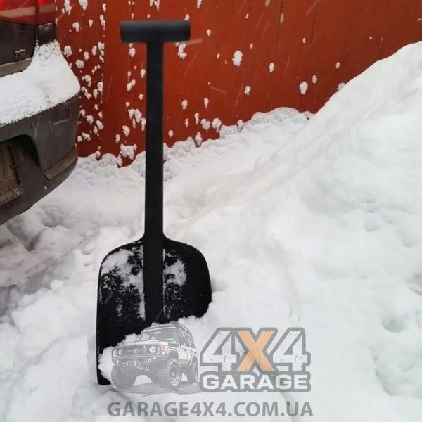 Компактная автомобильная лопата для снега в багажник Fiskars Solid (1019353) 1019353 фото