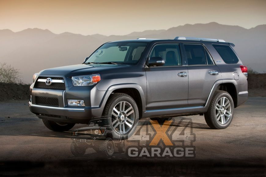 Передні керамічні гальмівні колодки HAWK для Toyota Land Cruiser Prado / Toyota 4Runner (2003-2021) HB490Z.665 фото