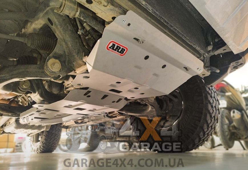 Посилений захист двигуна, трансмісії та роздавки ARB для Toyota FJ-Cruiser 2006+ (без KDSS) 5421100 фото