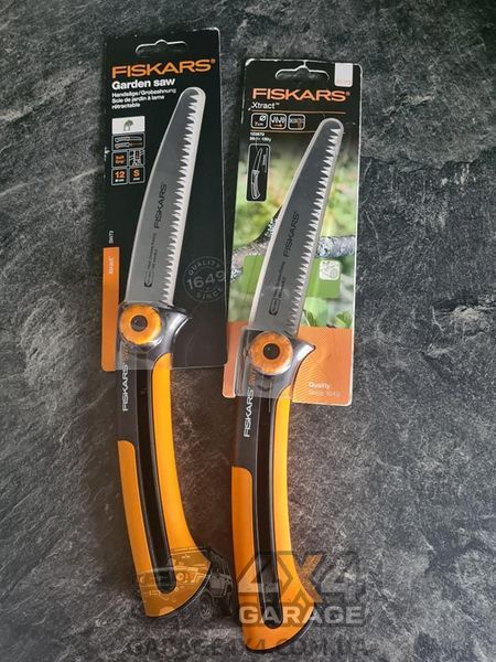 Складная садовая пила для обрезки веток Fiskars Xtract SW73 (1000613) 1000613 фото
