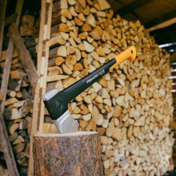 Топор-колун Fiskars X24 Splitting M (1069106) 1069106 фото