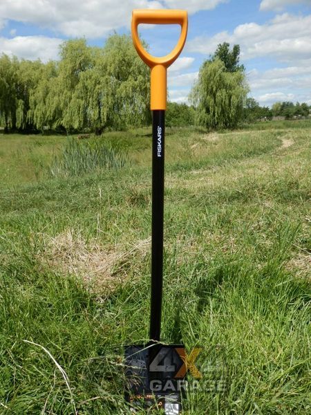 Лопата штыковая fiskars solid (1066716) 1066716 / 131413 фото