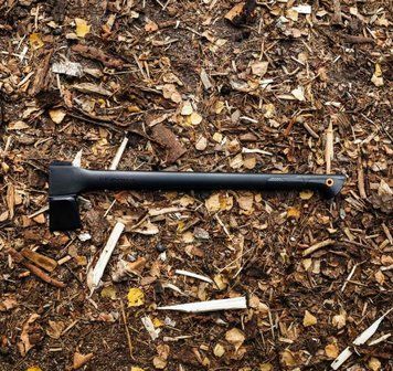 Финский топор-колун для больших дров Fiskars Solid A26 (Высокоуглеродистая сталь) 1052043 фото