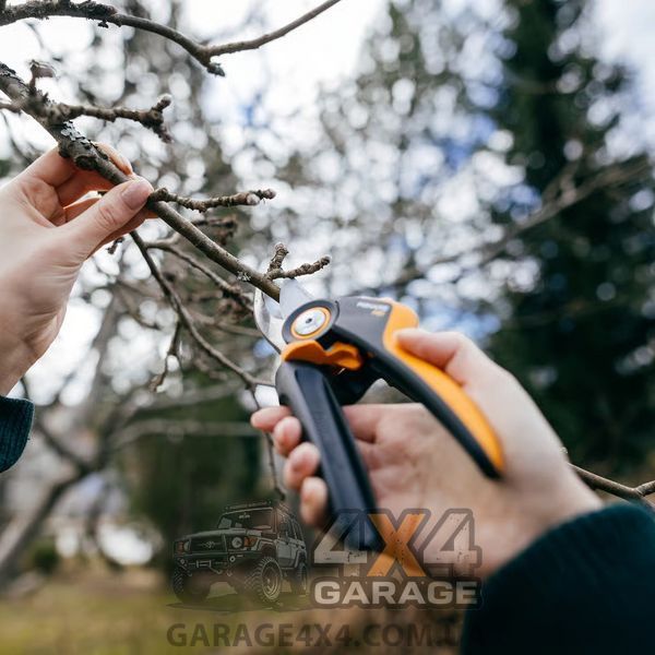 Плоскостной секатор Fiskars X-series P921 (1057173) 1057173 фото