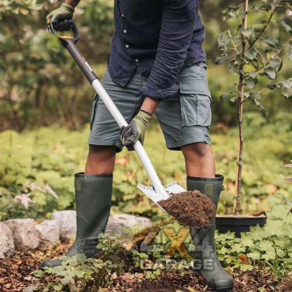 Штыковая лопата с закругленным лезвием Fiskars Xact 1066732 (с телескопической ручкой) 1066732 фото