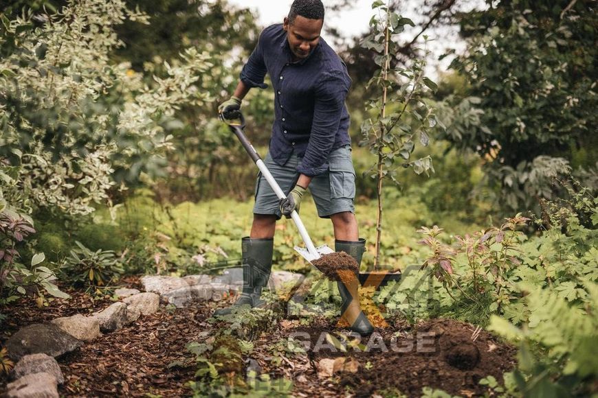 Штыковая лопата с закругленным лезвием Fiskars Xact 1066732 (с телескопической ручкой) 1066732 фото