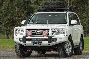 Передній захист Summit для Toyota Land Cruiser 200 2015+ (LED поворотники і габарити) ARB 3415250 фото