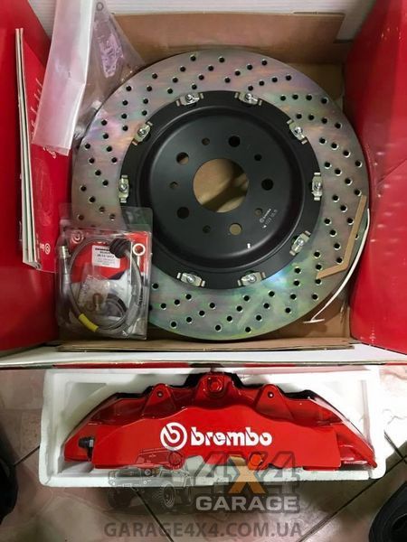 Усиленная передняя тормозная система BREMBO GT для Toyota Land Cruiser 200 15+ (красный суппорт / перфорация) 1N2.9512A2 фото