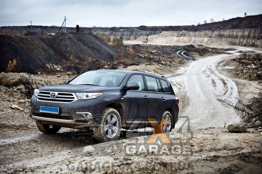 Посилений передній вентильований гальмівний диск DBA Street Series T2 Slot для Toyota Highlander 2 (2007-2014) DBA2734S фото